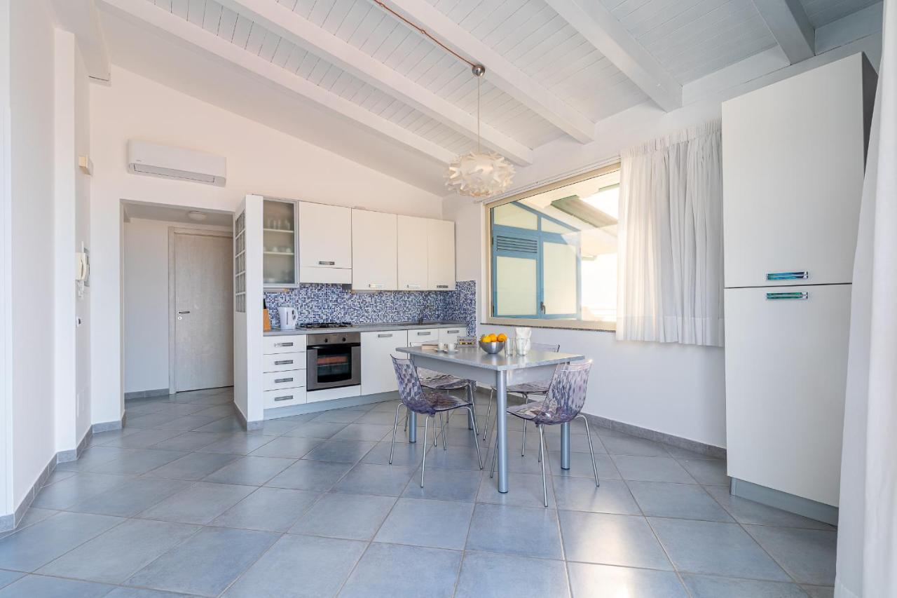 Terraces D'Orlando - Family Apartments With Sea View And Pool Capo dʼOrlando Exteriör bild