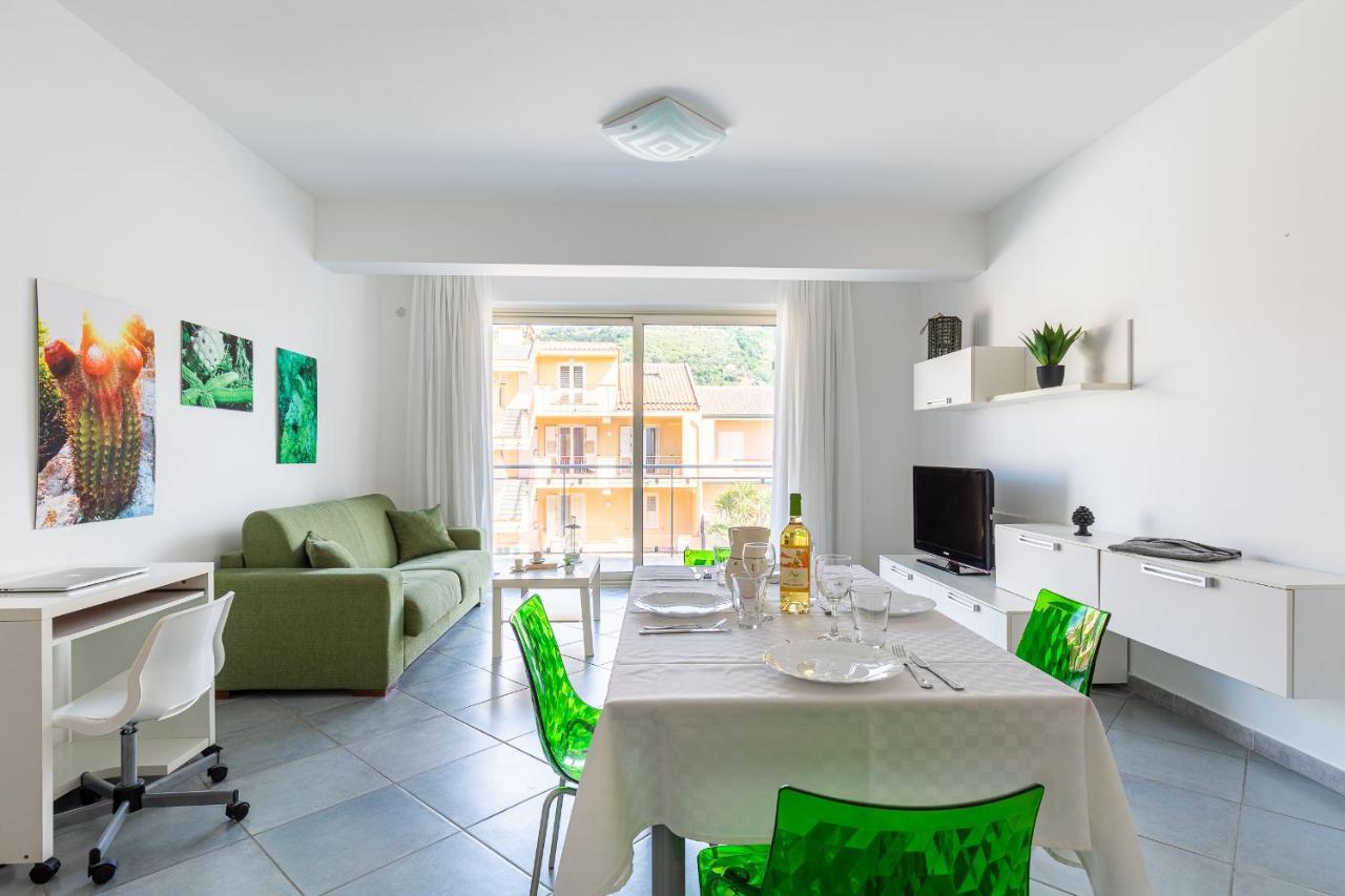 Terraces D'Orlando - Family Apartments With Sea View And Pool Capo dʼOrlando Exteriör bild