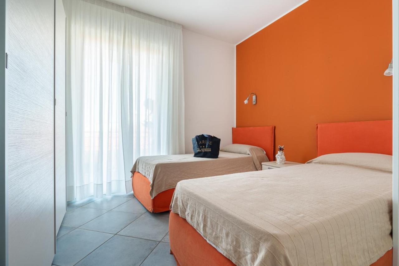Terraces D'Orlando - Family Apartments With Sea View And Pool Capo dʼOrlando Exteriör bild