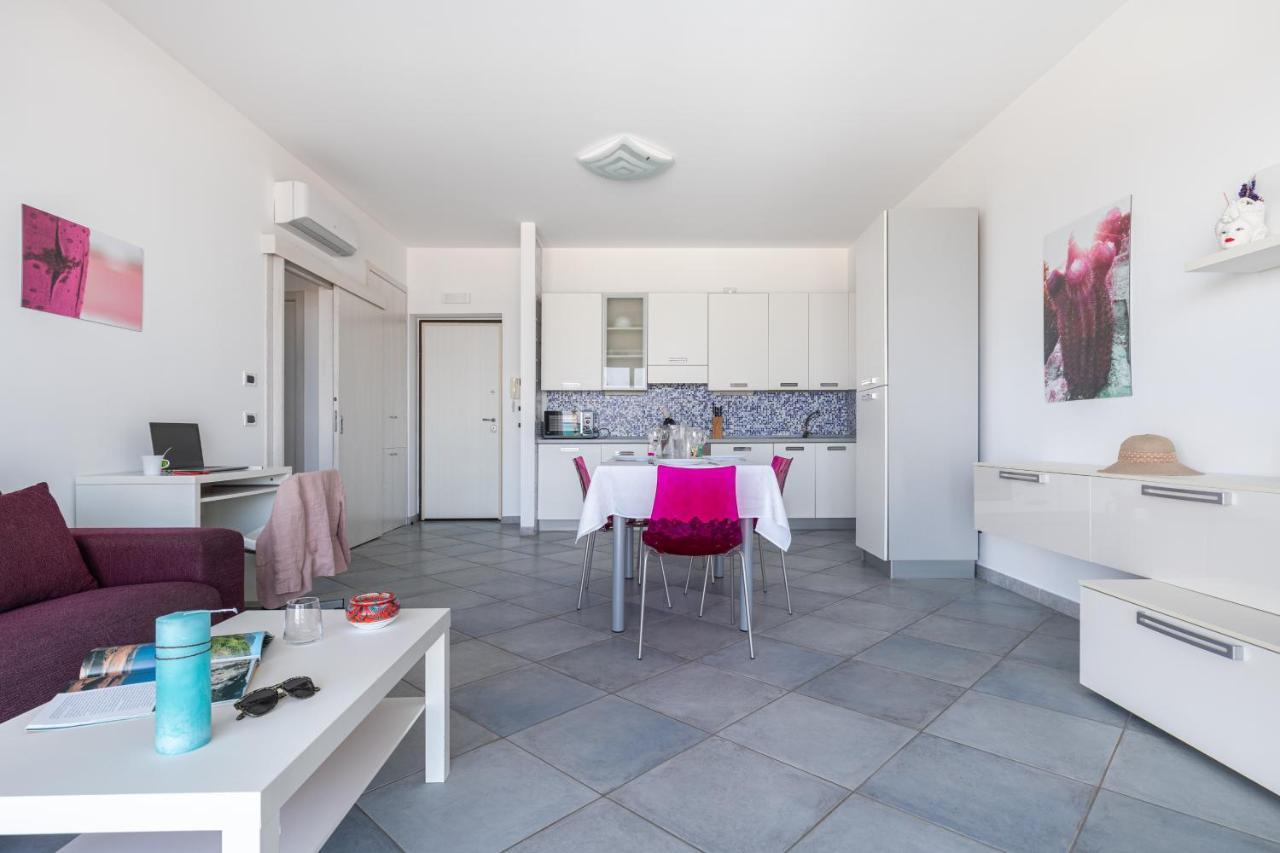 Terraces D'Orlando - Family Apartments With Sea View And Pool Capo dʼOrlando Exteriör bild