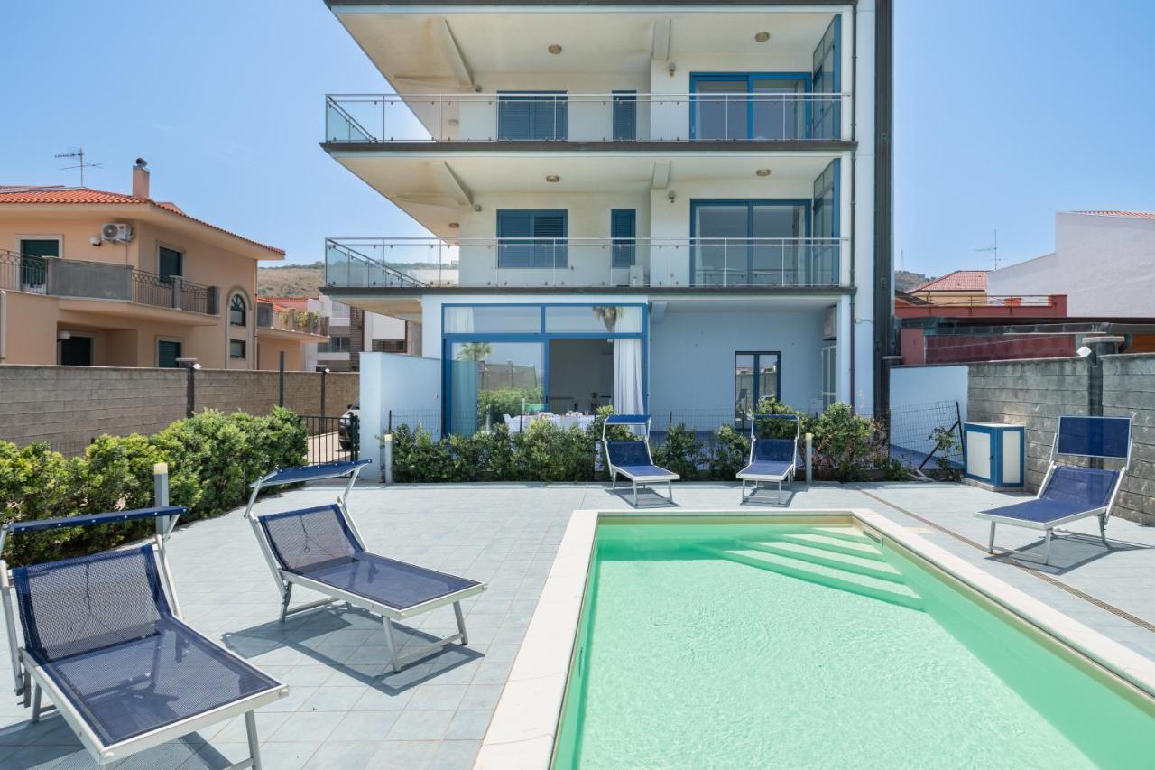 Terraces D'Orlando - Family Apartments With Sea View And Pool Capo dʼOrlando Exteriör bild