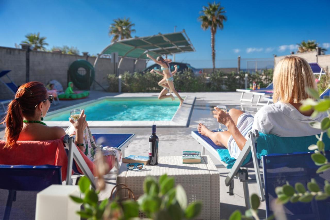 Terraces D'Orlando - Family Apartments With Sea View And Pool Capo dʼOrlando Exteriör bild